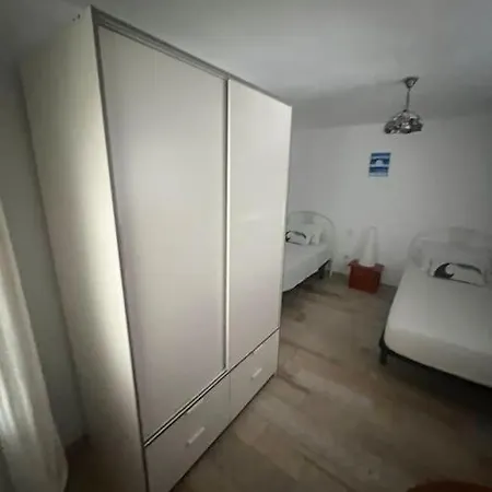 Apartment Barbara Gortito, 2 Bedrooms Flat With A Sea View Playa Paraiso (Tenerife)